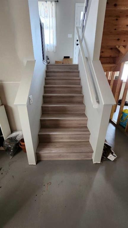 11 Ian Way, Sylvan Lake, AB - Indoor Photo Showing Other Room