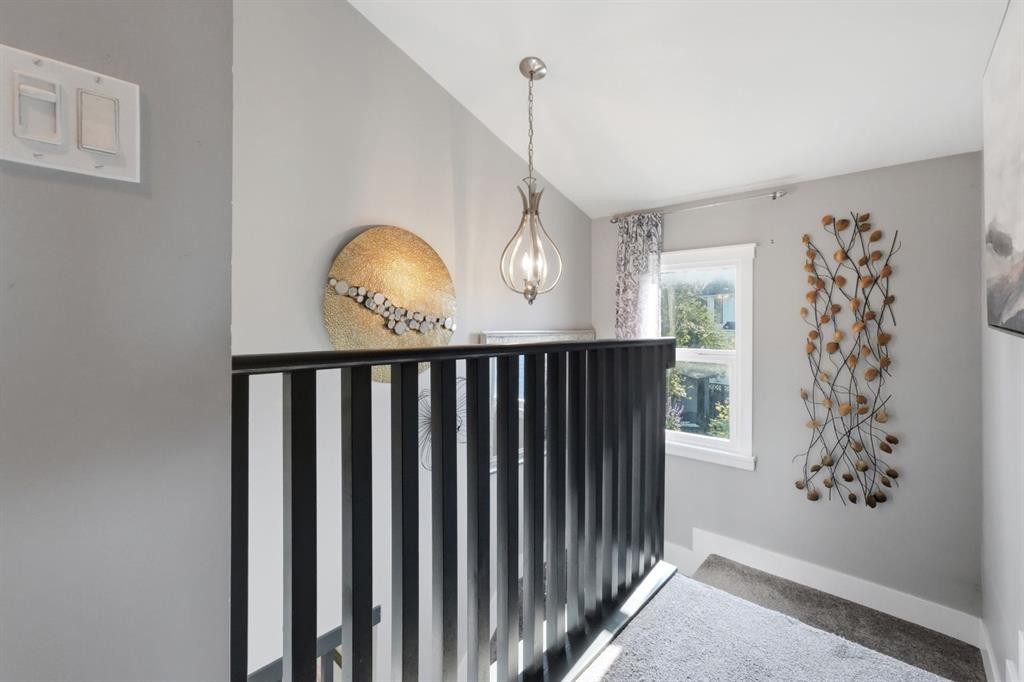 5708 45 Avenue, Red Deer, AB - Indoor Photo Showing Other Room