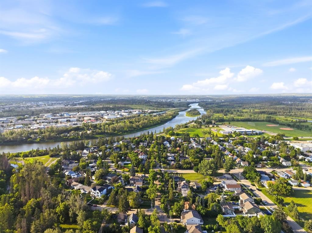 5708 45 Avenue, Red Deer, AB - Outdoor With View