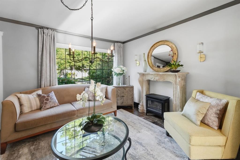 5708 45 Avenue, Red Deer, AB - Indoor Photo Showing Living Room With Fireplace
