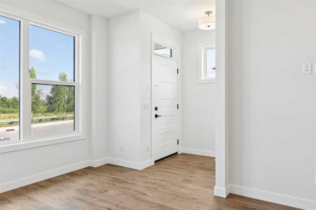49 Silverton Glen Way Sw, Calgary, AB - Indoor Photo Showing Other Room