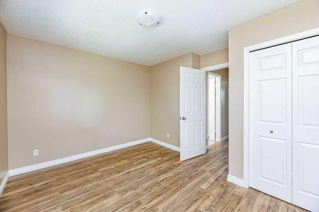 14 Eagle Road, Lacombe, AB - Indoor Photo Showing Other Room