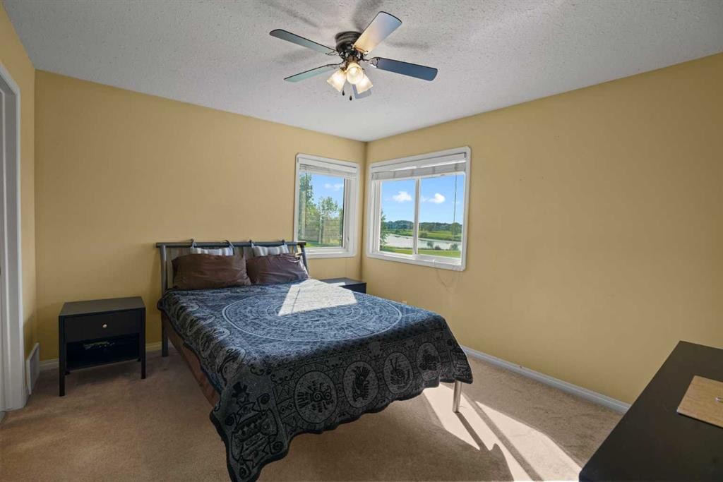 2502 Valleyview Drive, Camrose, AB - Indoor Photo Showing Bedroom