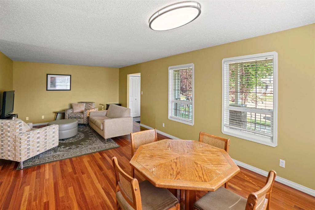 2502 Valleyview Drive, Camrose, AB - Indoor