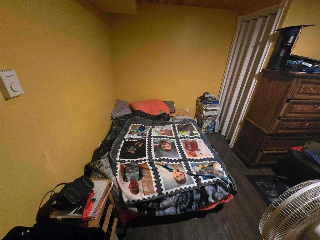 4817 40 Street, Lloydminster, SK - Indoor Photo Showing Bedroom