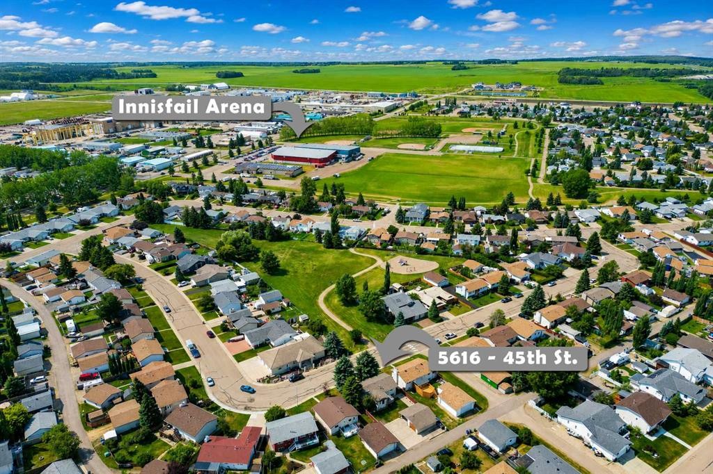5616 45Th Street, Innisfail, AB - Outdoor With View