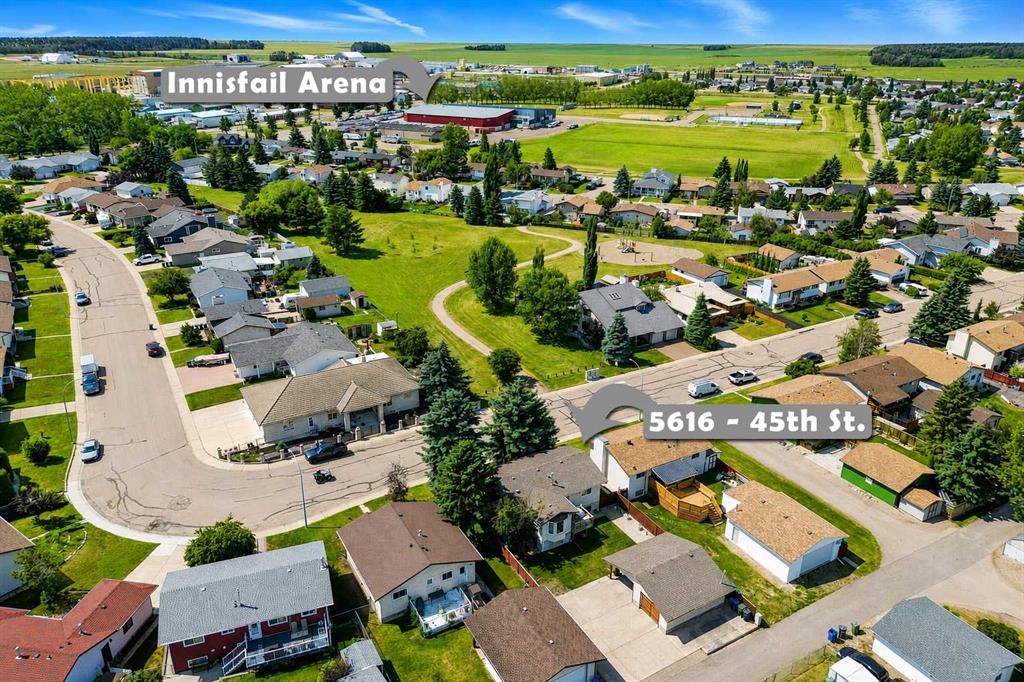 5616 45Th Street, Innisfail, AB - Outdoor With View