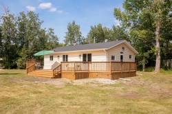 56 Lakeview Avenue Gull Lake, AB T0C 0J0