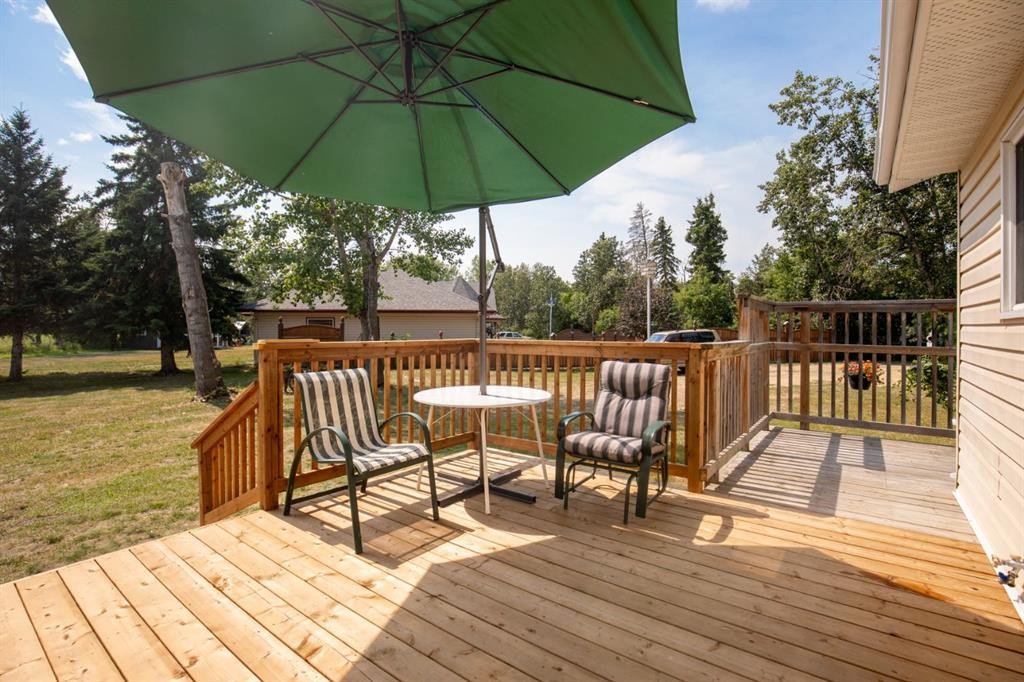 56 Lakeview Avenue, Gull Lake, AB - Outdoor With Deck Patio Veranda With Exterior