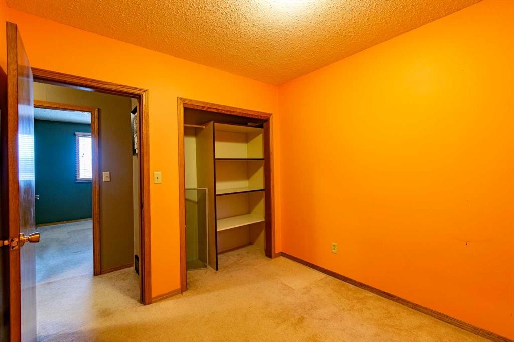 5005 53 Street, Castor, AB - Indoor Photo Showing Other Room