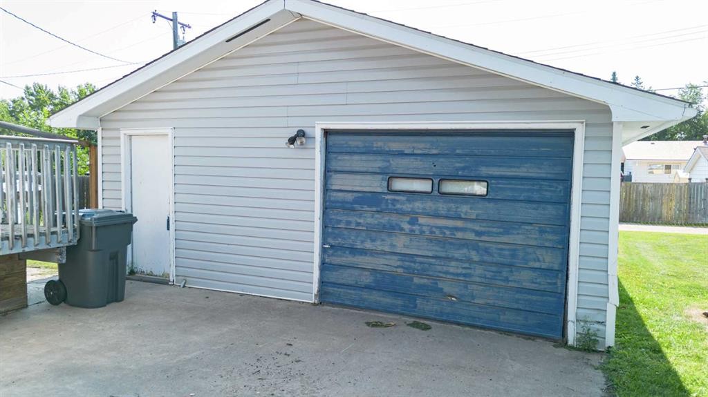5005 53 Street, Castor, AB - Outdoor With Exterior