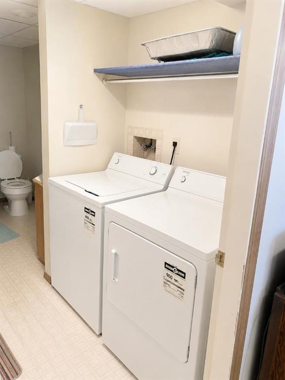 110 Howard Street, Halkirk, AB - Indoor Photo Showing Laundry Room