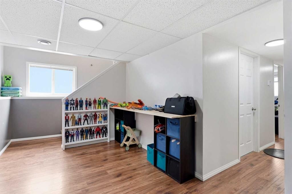 17-829 20 Street, Spruce View, AB - Indoor
