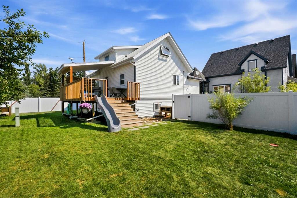 17-829 20 Street, Spruce View, AB - Outdoor