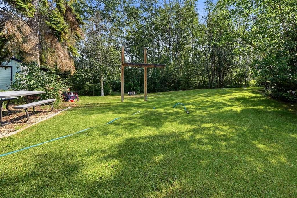 707 Elk Street, Sunbreaker Cove, AB - Outdoor