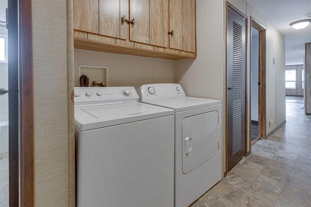71 Parkside Avenue, Red Deer, AB