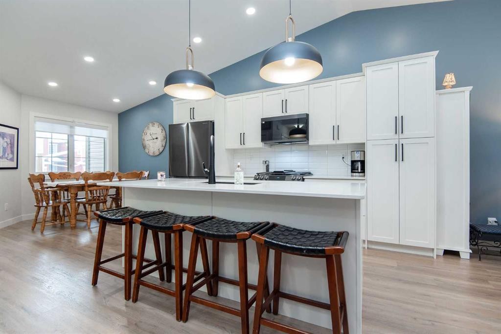 71 Golden Crescent, Red Deer, AB - Indoor Photo Showing Other Room