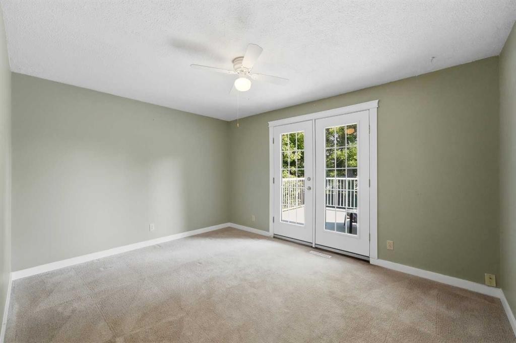 8 Sydney Close, Red Deer, AB - Indoor Photo Showing Other Room