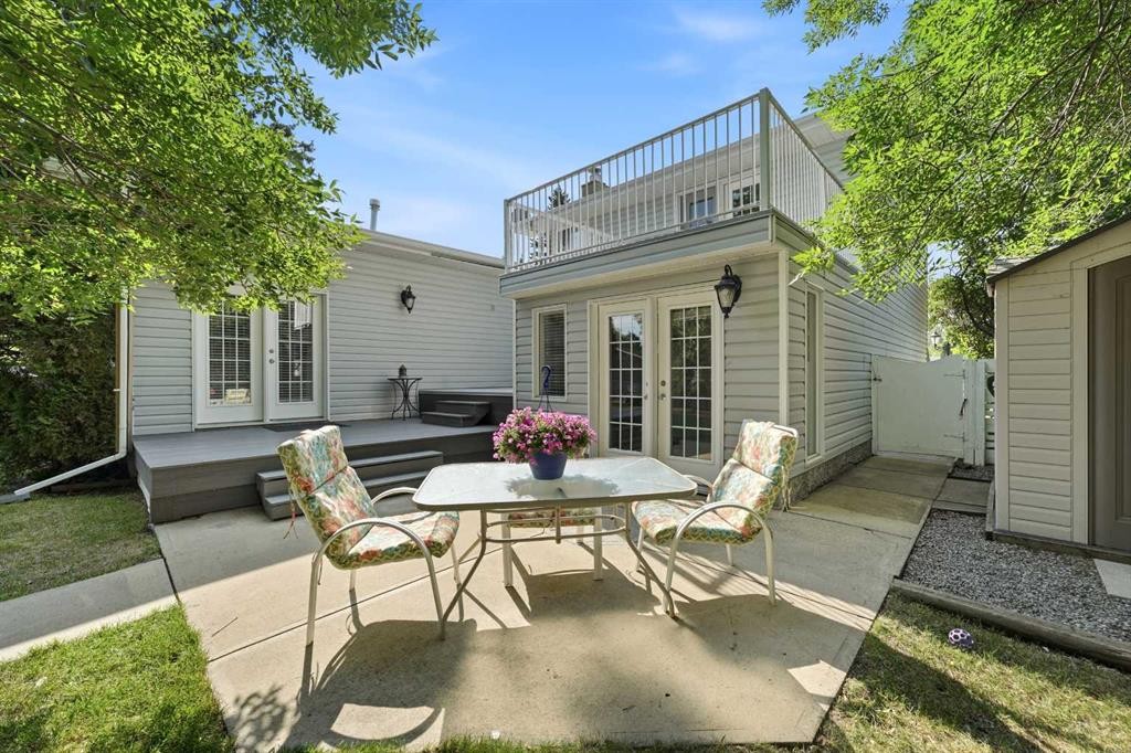 8 Sydney Close, Red Deer, AB - Outdoor With Deck Patio Veranda