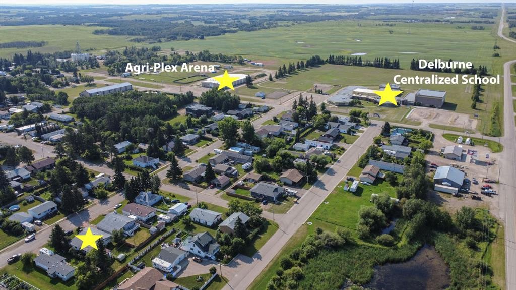 1910 26 Avenue, Delburne, AB - With View