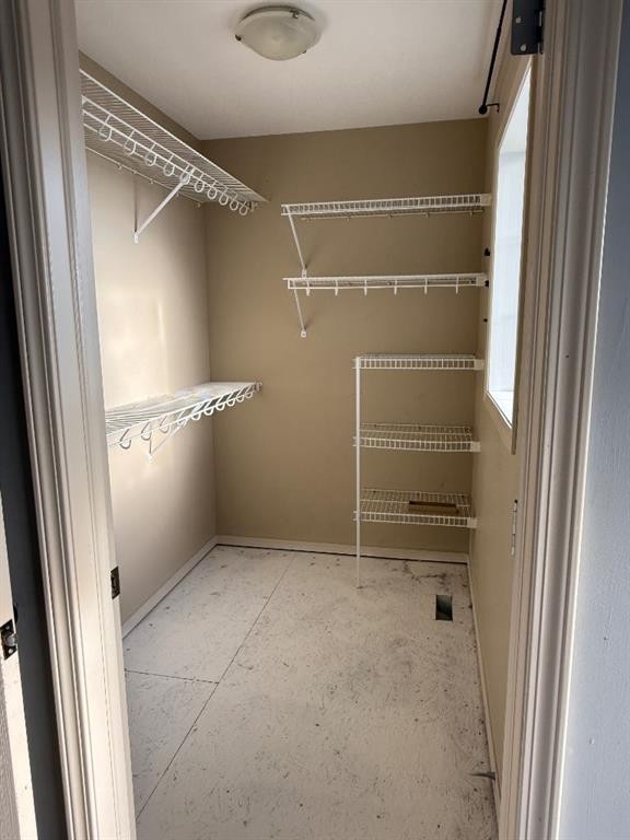 74 Parkway Drive, Blackfalds, AB - Indoor With Storage