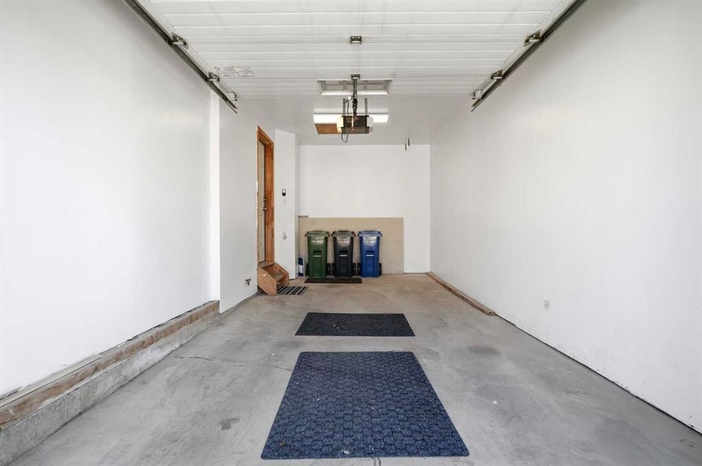 3 Janko Close, Red Deer, AB - Indoor Photo Showing Garage