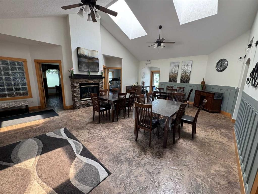 3 Janko Close, Red Deer, AB - Indoor Photo Showing Other Room