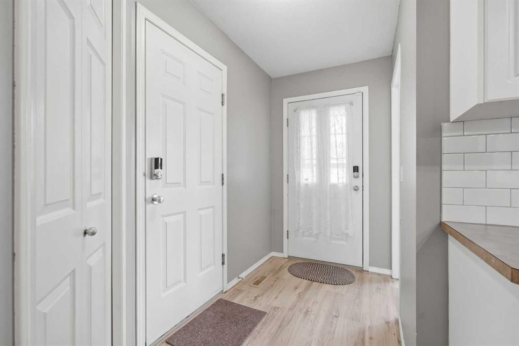 3 Janko Close, Red Deer, AB - Indoor Photo Showing Other Room