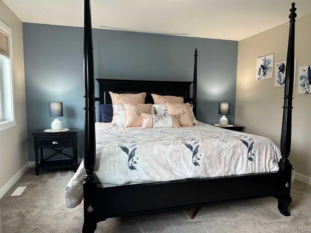 95 Golden Crescent, Red Deer, AB - Indoor Photo Showing Bedroom