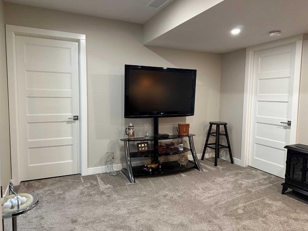 95 Golden Crescent, Red Deer, AB - Indoor