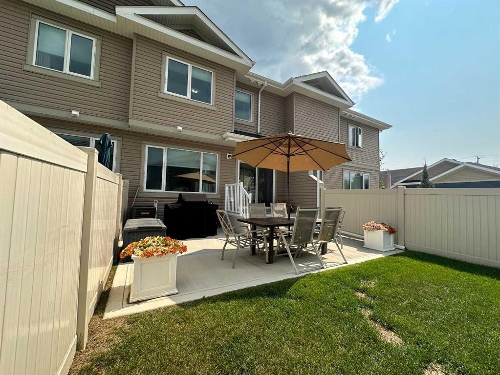 95 Golden Crescent, Red Deer, AB - Outdoor With Deck Patio Veranda
