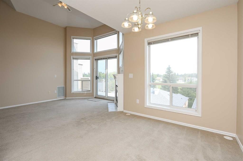 409-6118 53 Avenue, Red Deer, AB - Indoor Photo Showing Other Room