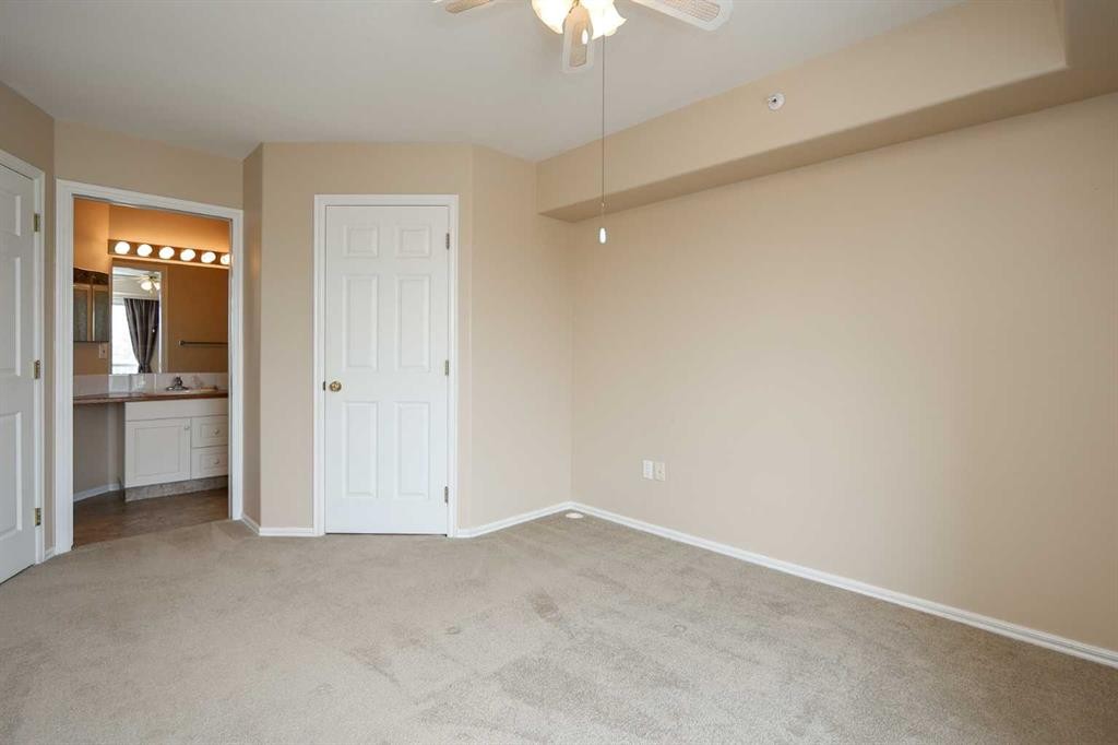 409-6118 53 Avenue, Red Deer, AB - Indoor Photo Showing Other Room