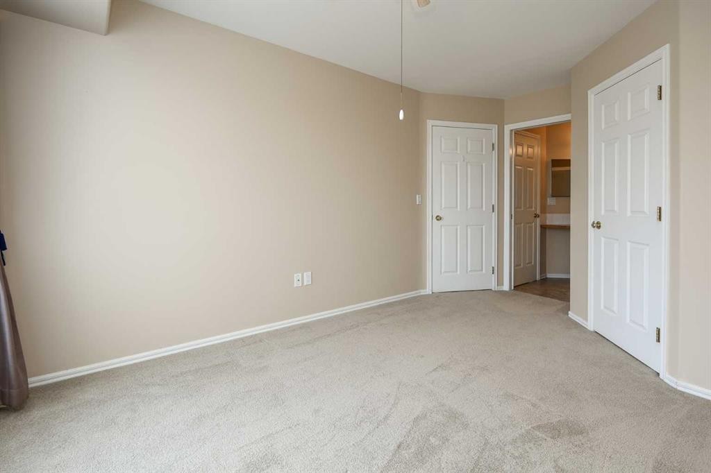 409-6118 53 Avenue, Red Deer, AB - Indoor Photo Showing Other Room