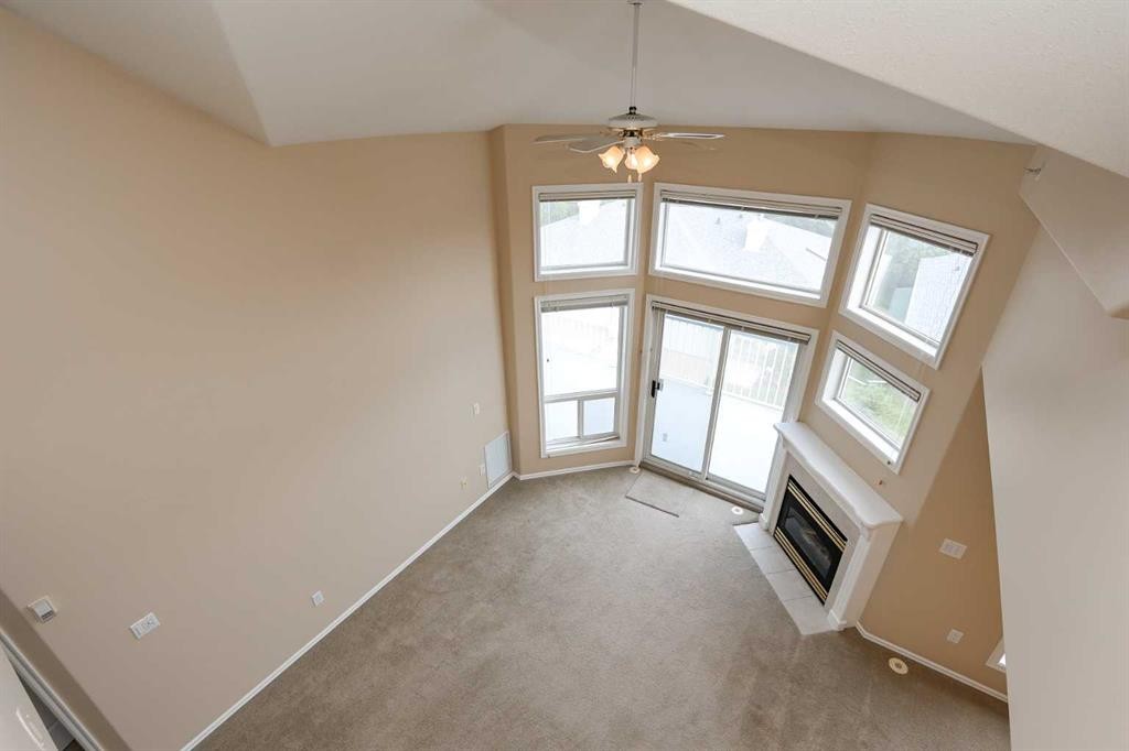 409-6118 53 Avenue, Red Deer, AB - Indoor Photo Showing Other Room