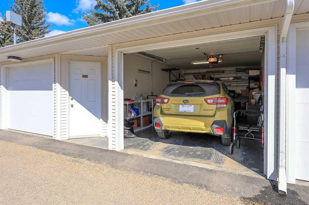 409-6118 53 Avenue, Red Deer, AB - Outdoor