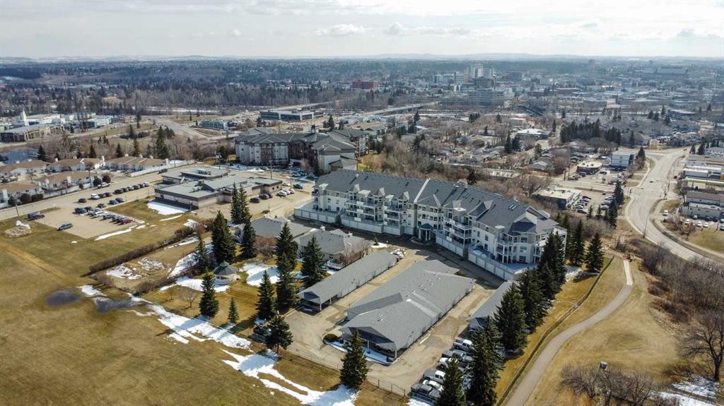 409-6118 53 Avenue, Red Deer, AB - Outdoor With View