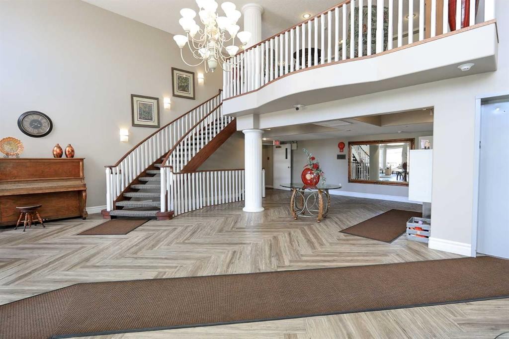 409-6118 53 Avenue, Red Deer, AB - Indoor Photo Showing Other Room