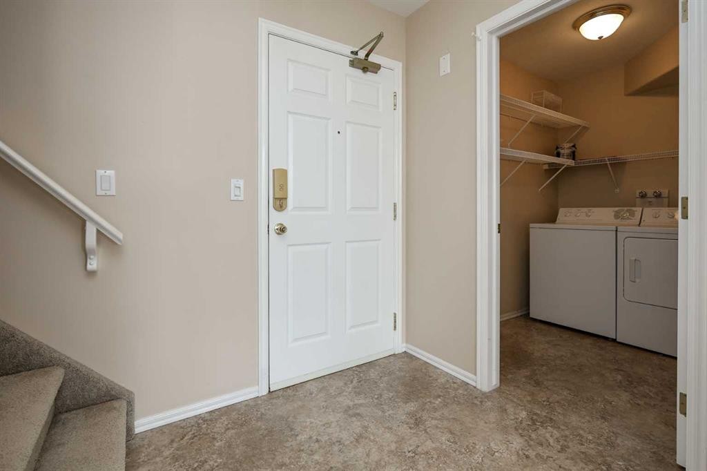 409-6118 53 Avenue, Red Deer, AB - Indoor Photo Showing Laundry Room