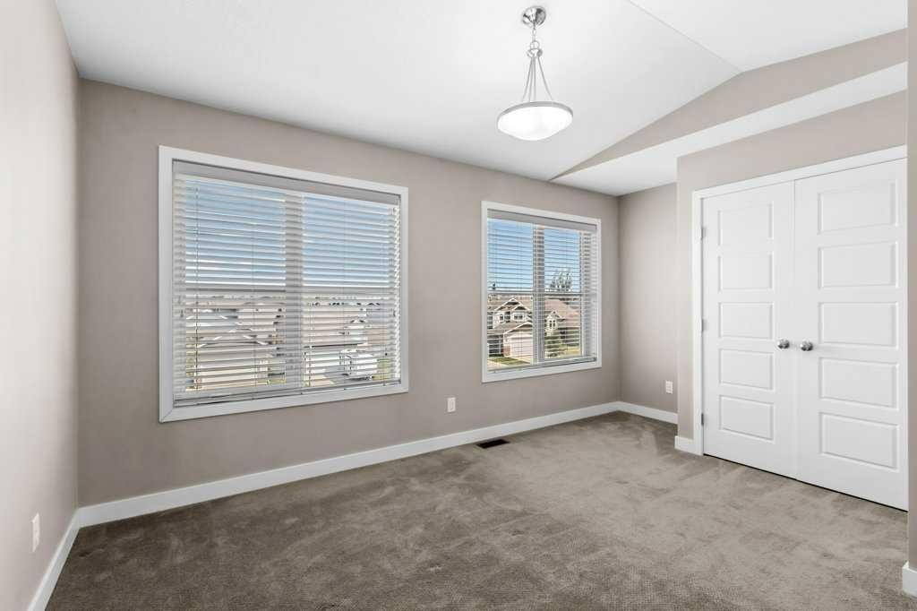 702-125 Caribou Crescent, Red Deer, AB - Indoor Photo Showing Other Room