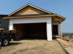 11 Vincent Gate Sylvan Lake, AB T4S 0V7