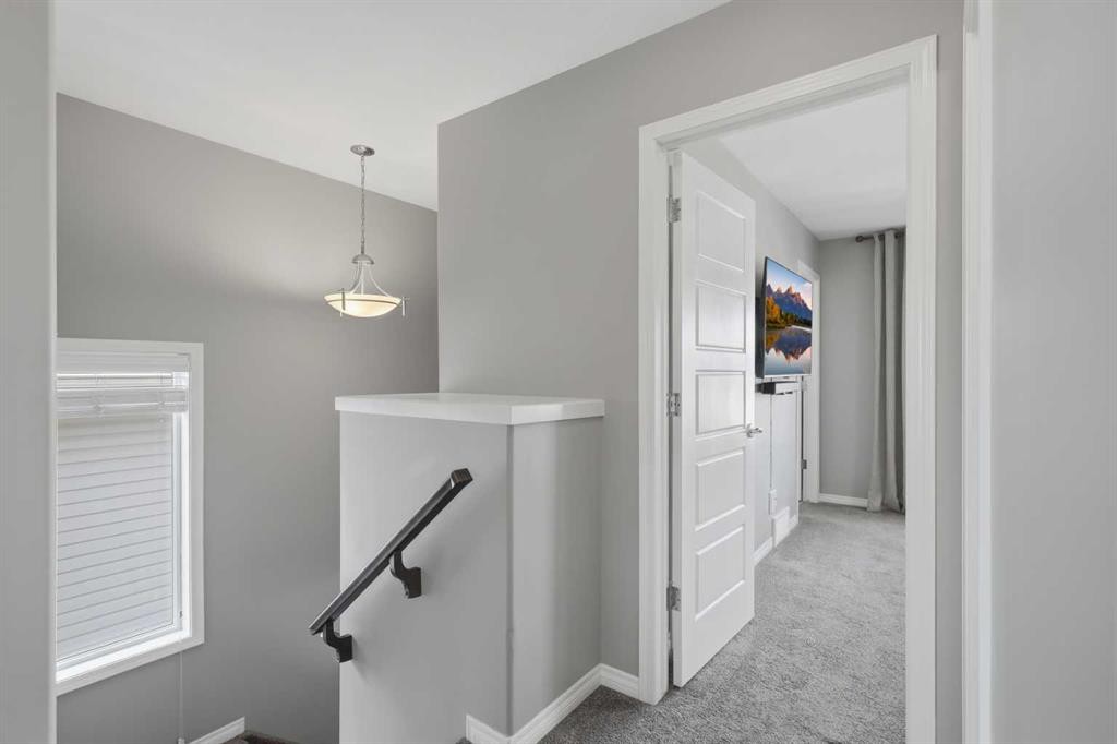 9 Hampton Crescent, Sylvan Lake, AB - Indoor Photo Showing Other Room