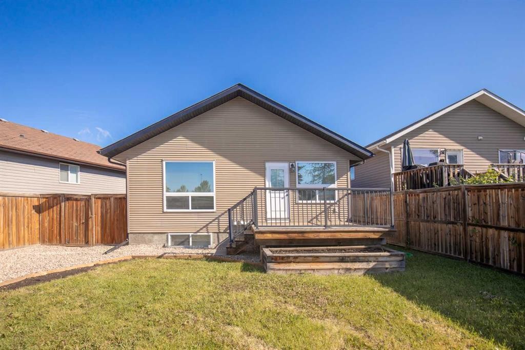 92 Ireland Crescent, Red Deer, AB - Outdoor With Deck Patio Veranda