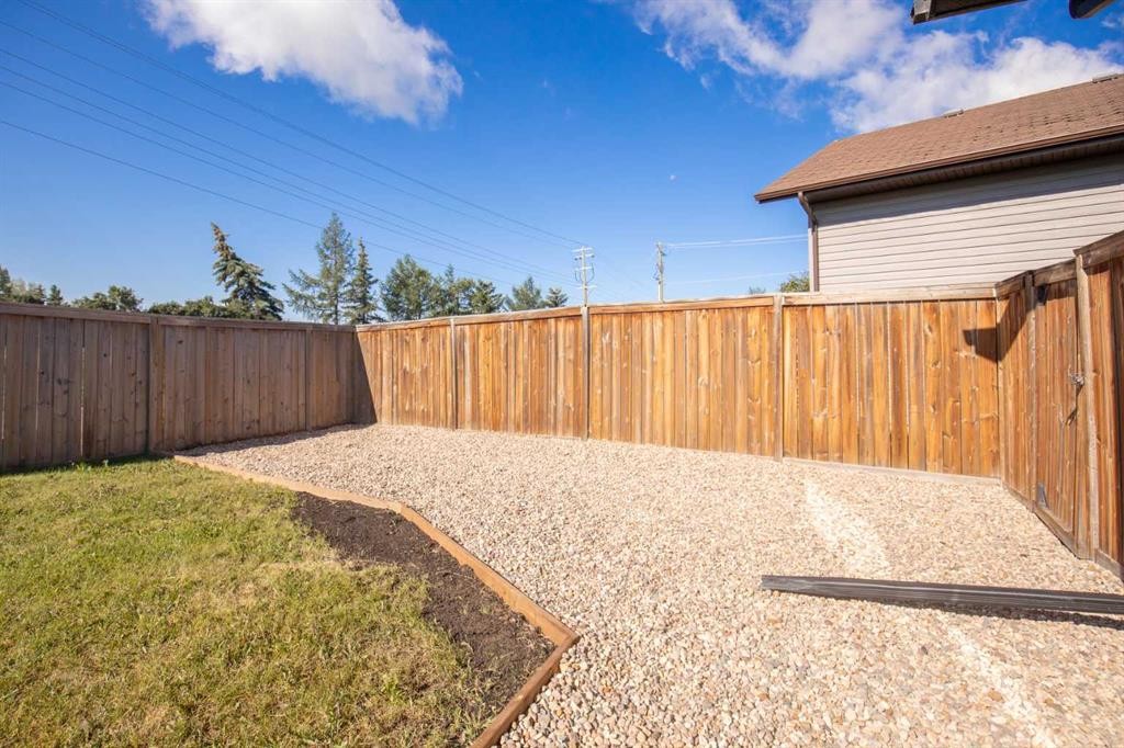92 Ireland Crescent, Red Deer, AB - Outdoor