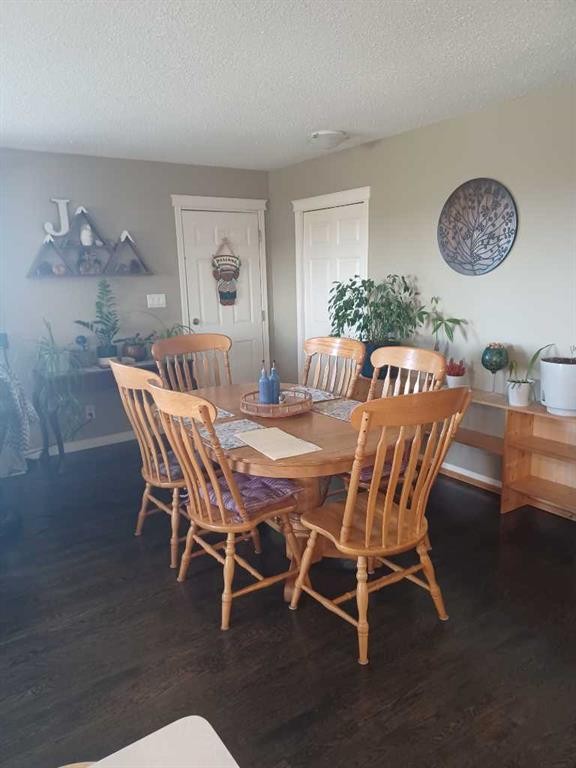 39530 Range Road 22, Rural Lacombe County, AB - Indoor Photo Showing Dining Room