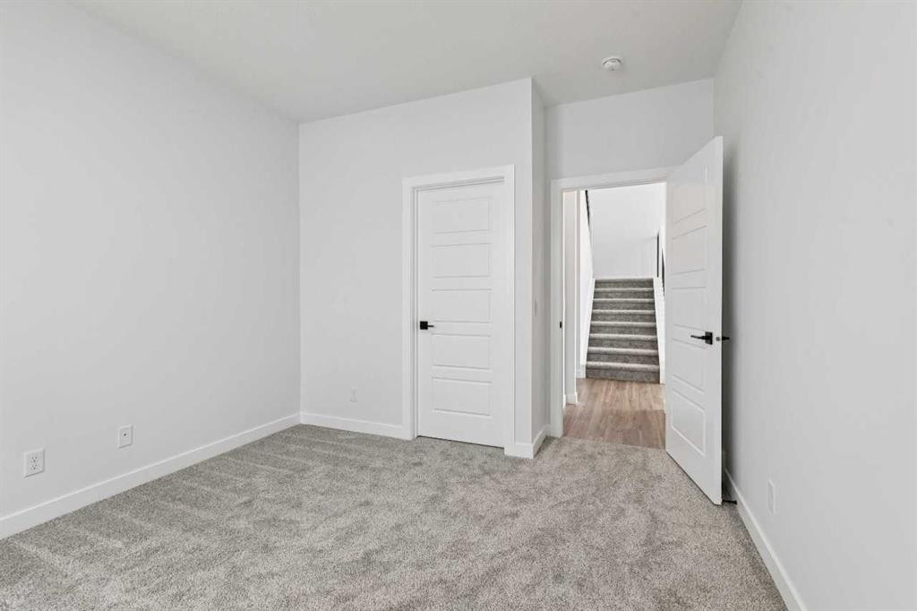 412 Bridgeport Glen, Chestermere, AB - Indoor Photo Showing Other Room