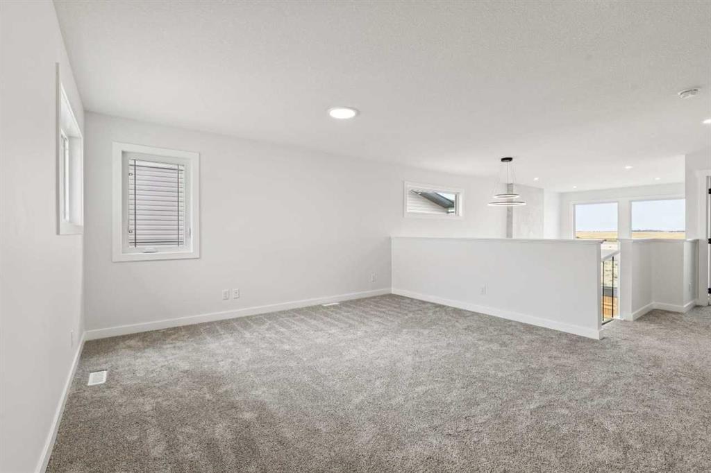412 Bridgeport Glen, Chestermere, AB - Indoor Photo Showing Other Room