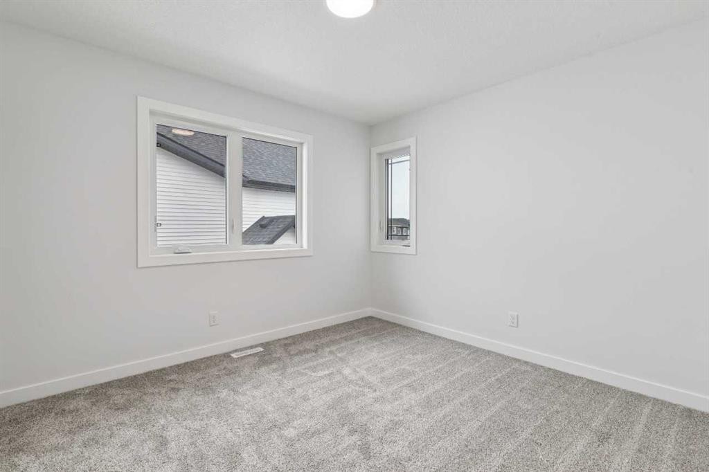 412 Bridgeport Glen, Chestermere, AB - Indoor Photo Showing Other Room