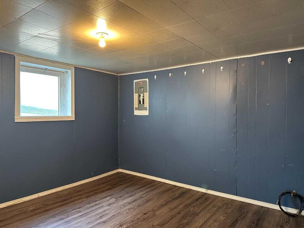 5010 44 Avenue, Ponoka, AB - Indoor Photo Showing Other Room