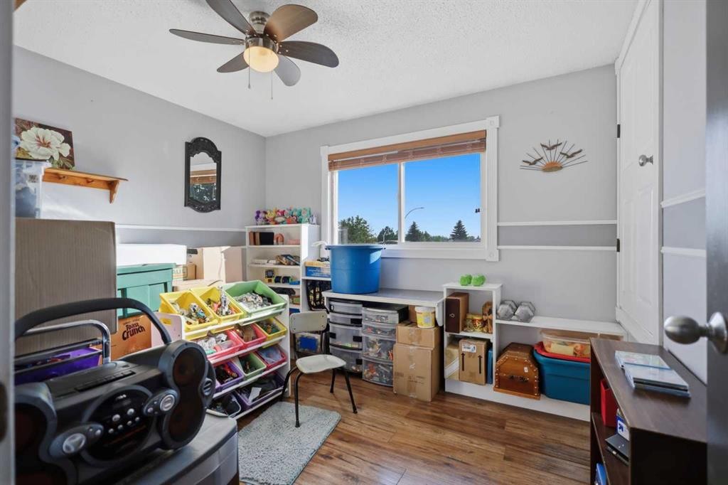 31 Willow Crescent, Lacombe, AB - Indoor